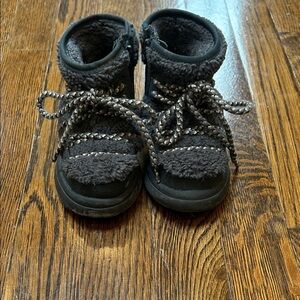 Zara Black Fleece-Lined Kids Boots
